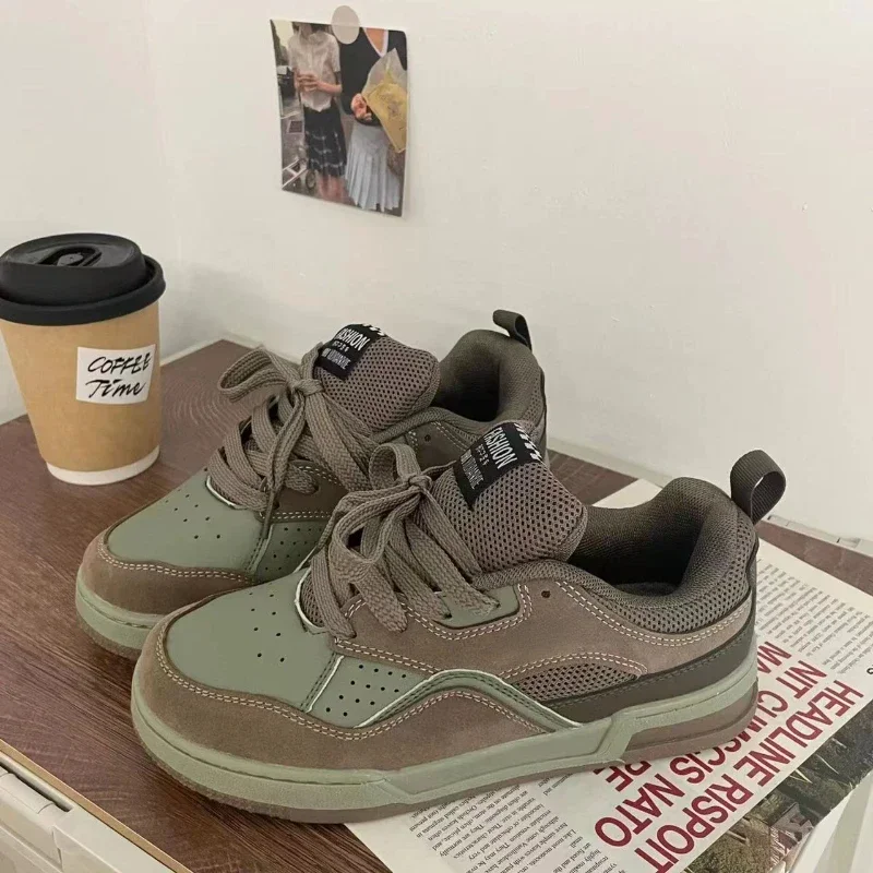 Street Fashion Couple - Fashion Vintage Sneakers Men American Style